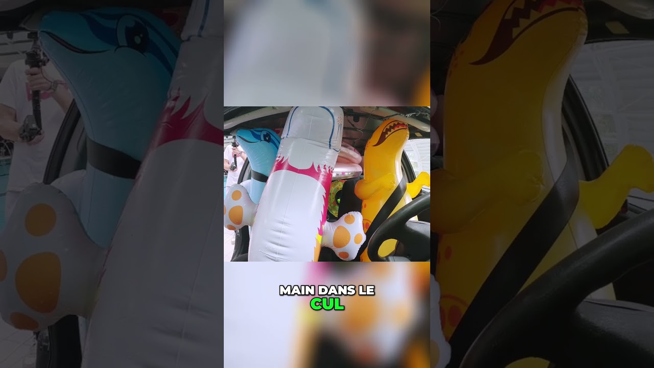 Une voiture pleine de gonflables coule, pari sur le flotteur ! 