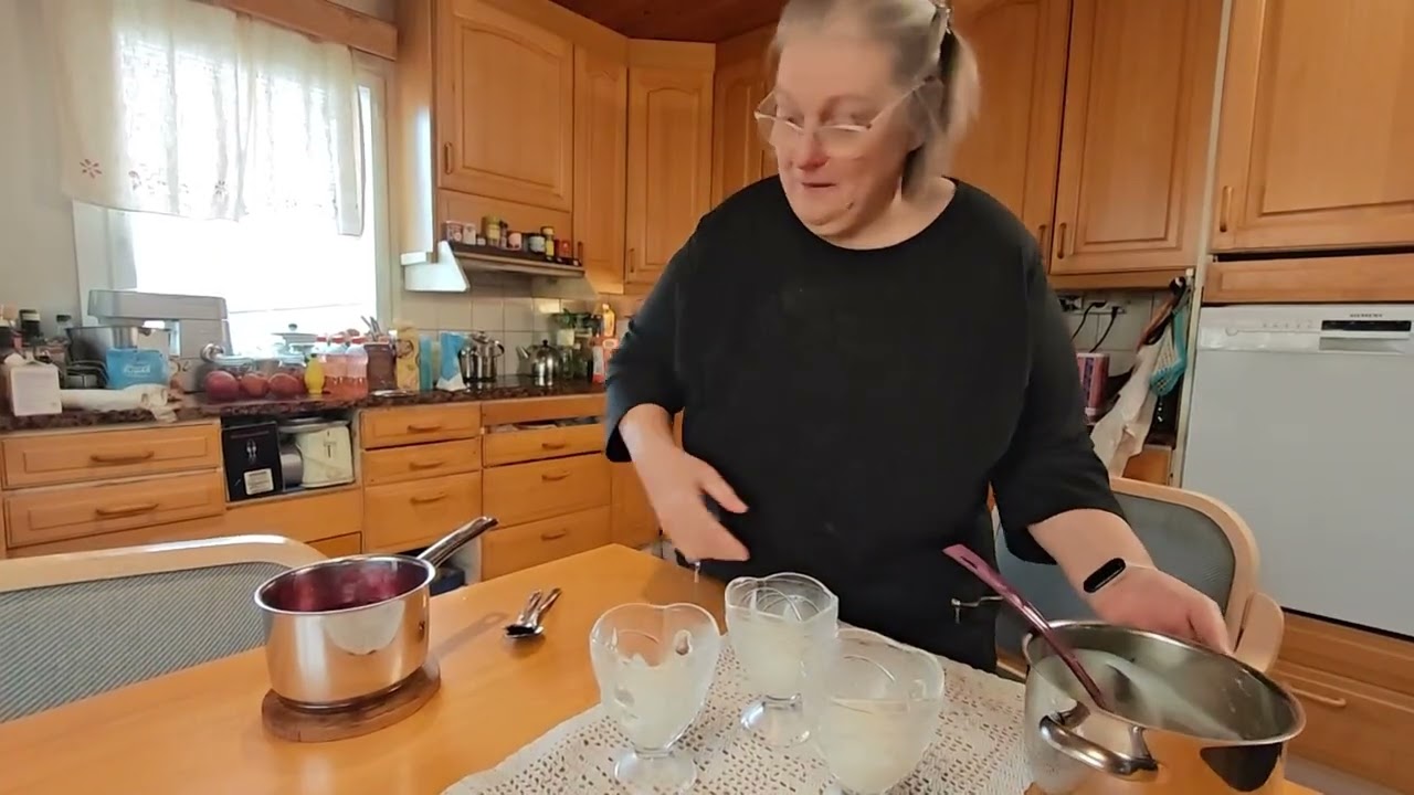 Kausi 5: Jakso 37; Mummon pasta karponaara ja vaniljapuolukka-kerroskiisseli - Tapahtuu mummolassa!