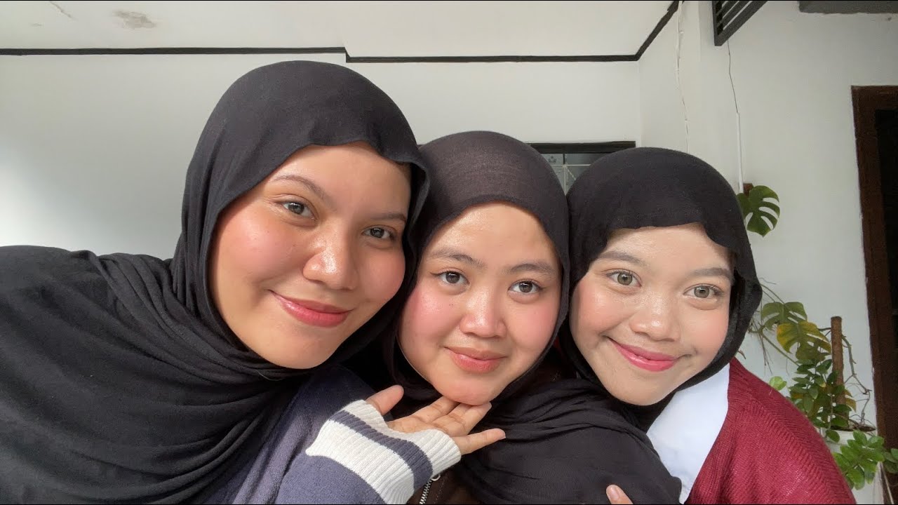 Rizqa Vlog 15 || TUKER SNACK SESUAI WARNA💛🤎💙