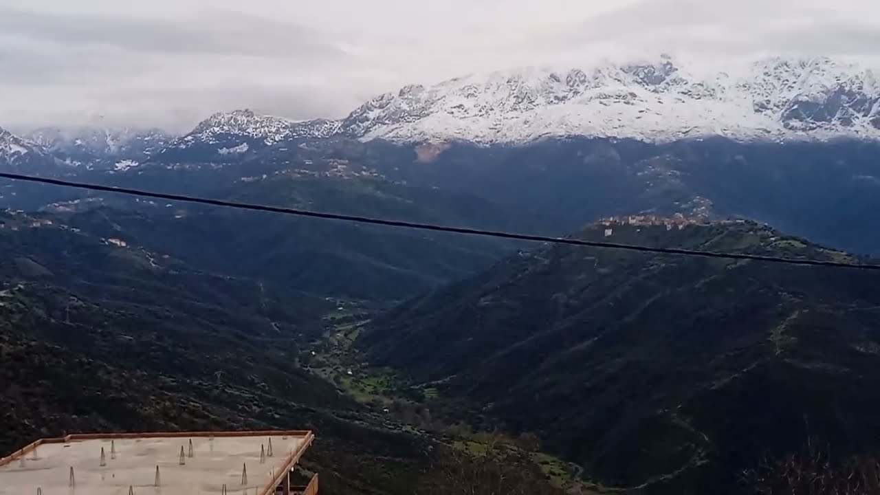 Retour de la neige en Kabylie en ce 16/01/2025, qui coïncide avec le Nouvel An Amazigh Yennayer 2975
