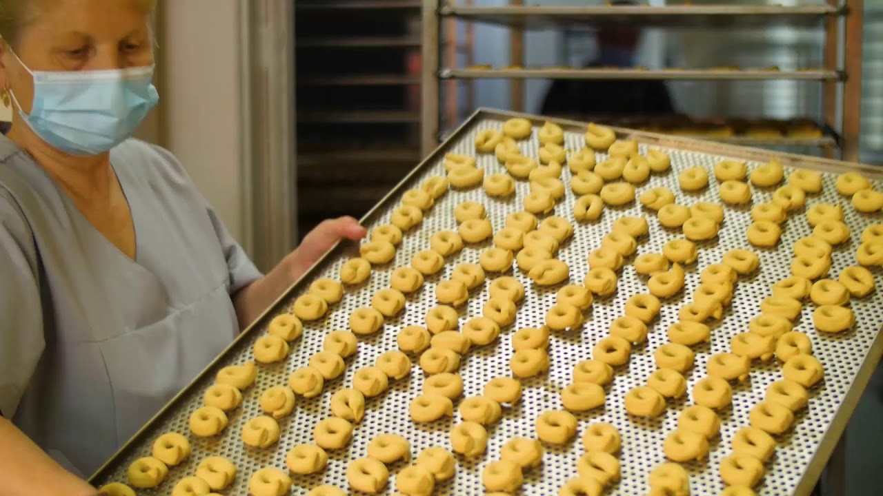 TARALLI COVRIGEI  / Spot video / Covrigi de casa si covrigi pufosi