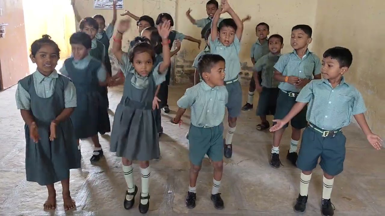 शाळा आमची आहे किती छान 