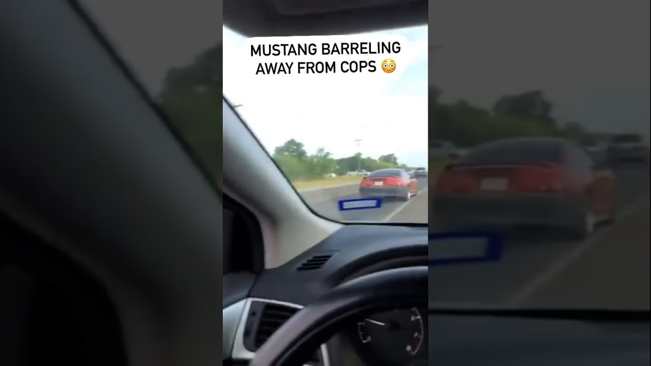 V8 Mustang running from cops 🚔 Police chase / highway