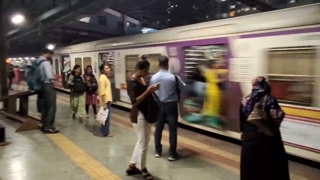 Ram Mandir Rush video | Mumbai local train video hd | mumbai local train Arriving and Departure #fly