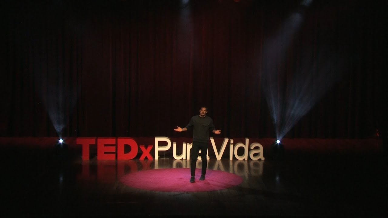 Mas allá del juego | Celso Borges | TEDxPuraVida