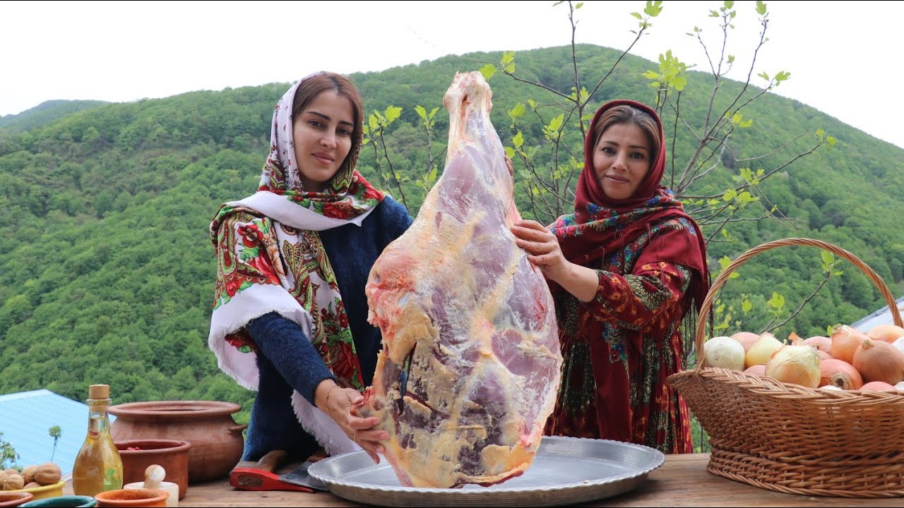 Моссама! Говяжья ножка и лук превратились во вкусную еду ♧ Влог о деревенской кулинарии