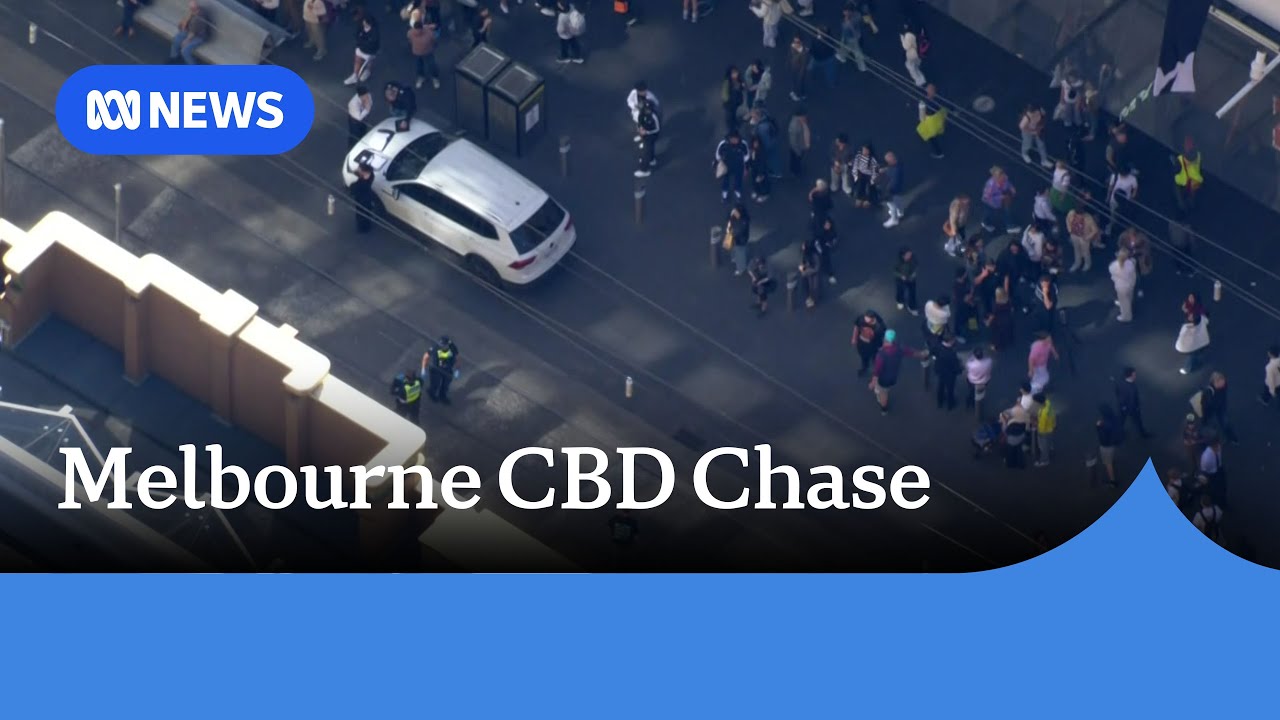 Pedestrian injured, four teens arrested in Melbourne CBD after car chase | ABC NEWS