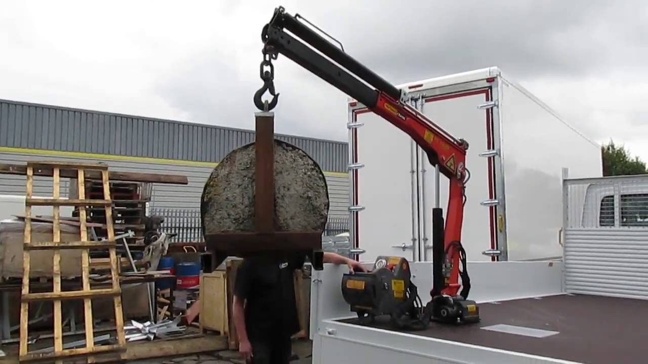 10. Dropside Body Crane operation