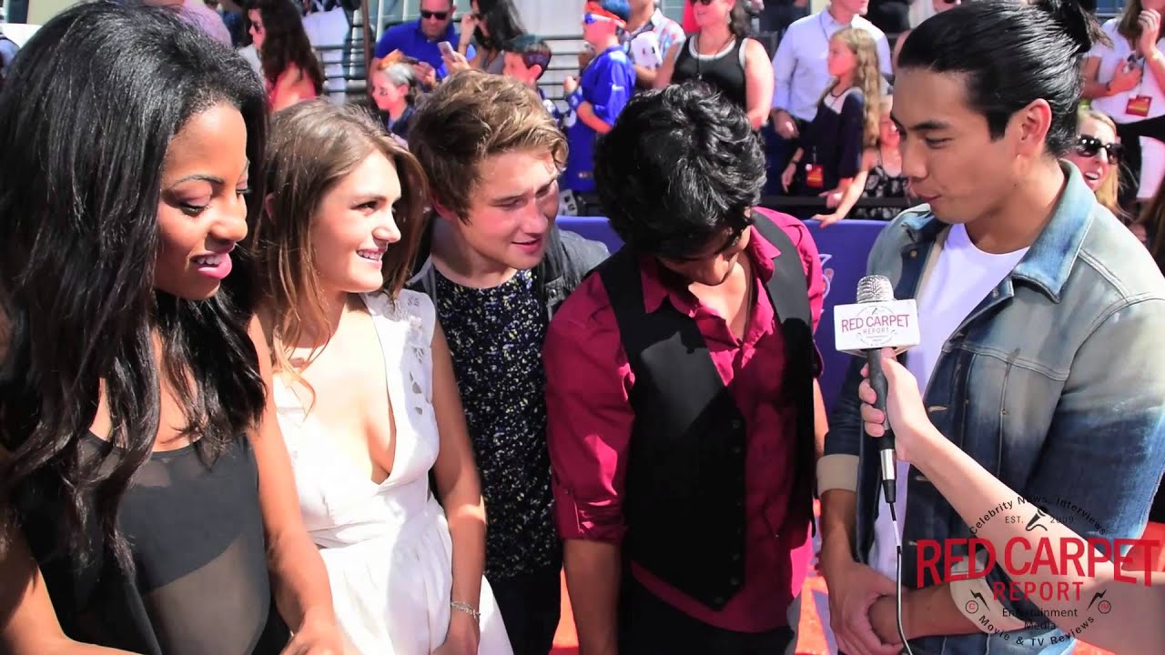 Cast of Power Rangers Dino Charge at Nickelodeon’s Kids’ Choice Sports 2015 #KidsChoiceSports