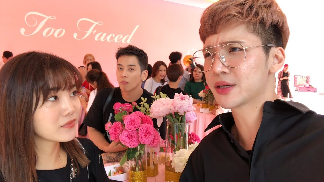 Tired lol but still doing beauty guru things~