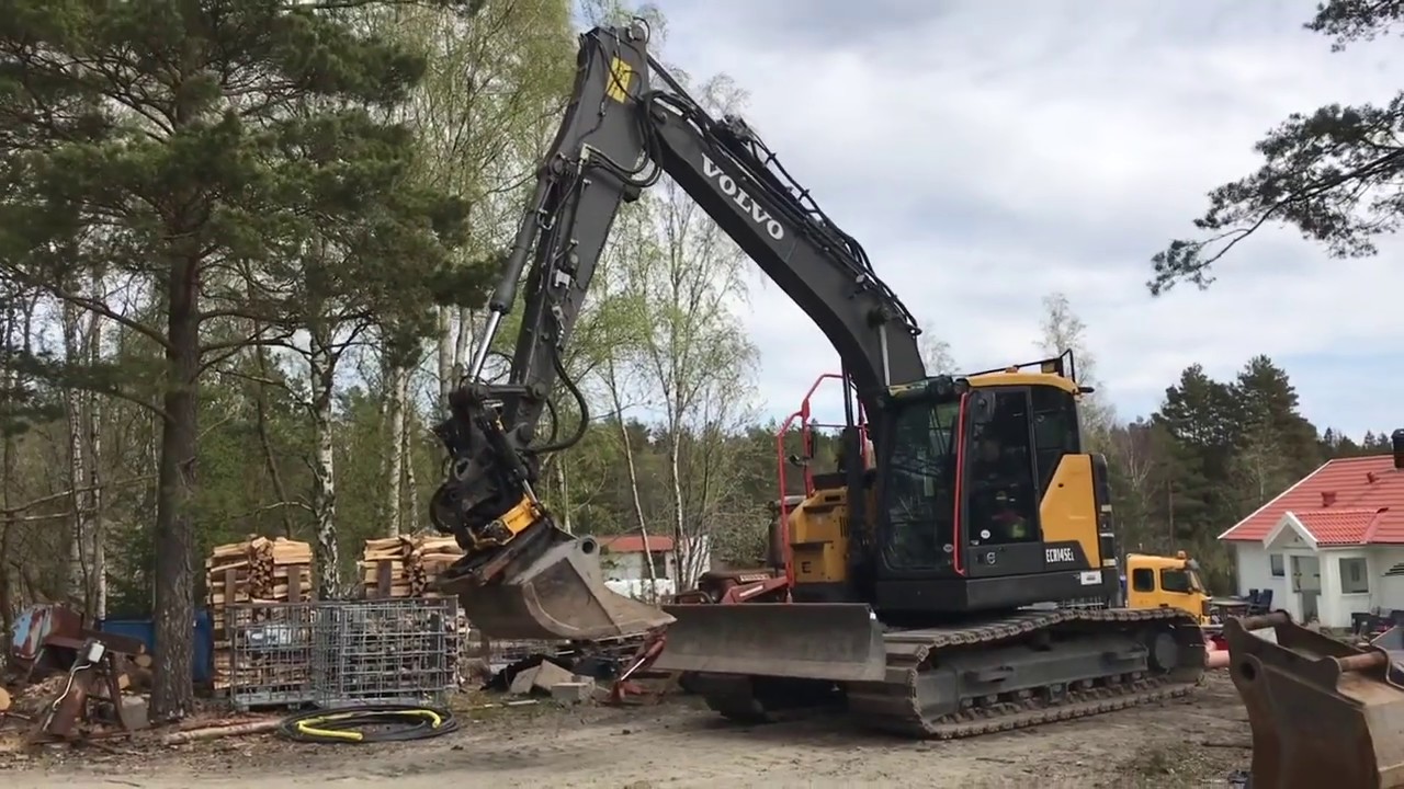 K&ouml;p Bandgr&auml;vare Volvo ECR145EL med utrustning och p&aring; Klaravik