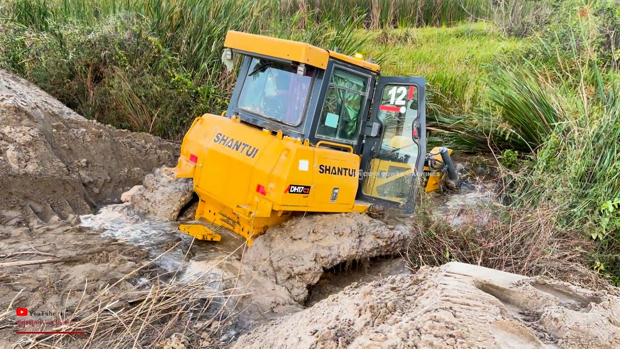 Incredible Jobs.!! Operator Starting Dozer Push Fail Due To​ Landslide And In Water & huge project