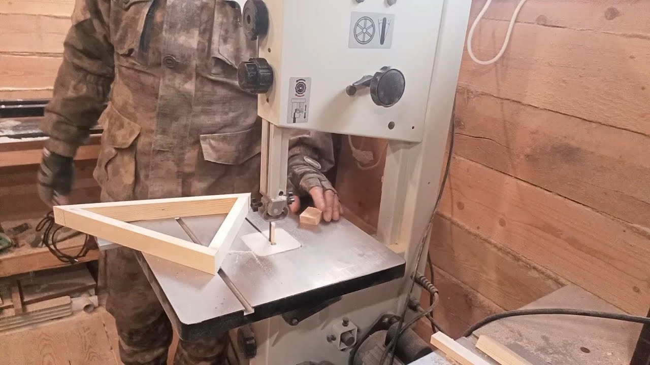 Деревянная елка настольная на Новый год