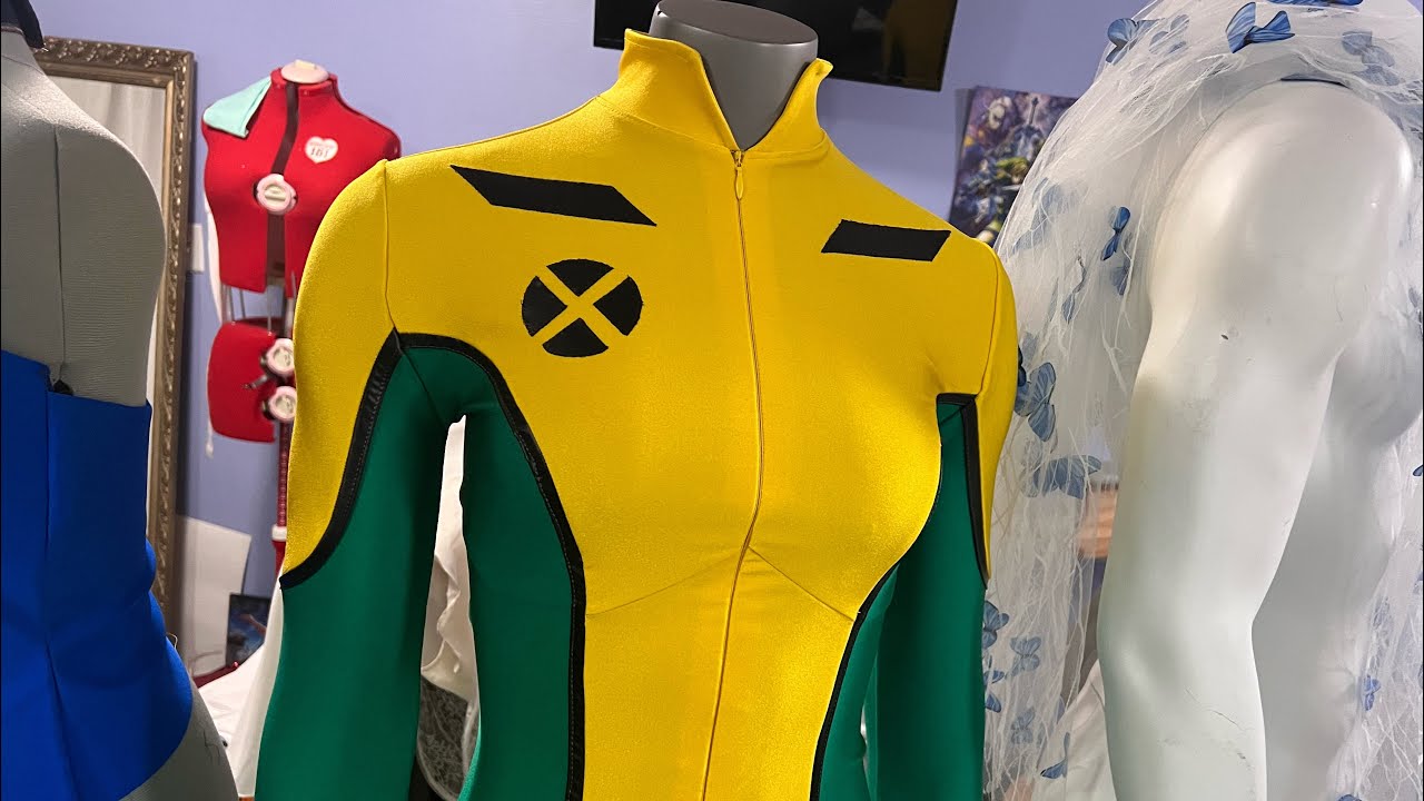Making Rogue’s 90’s Bodysuit pt.3 sewing the bodysuit