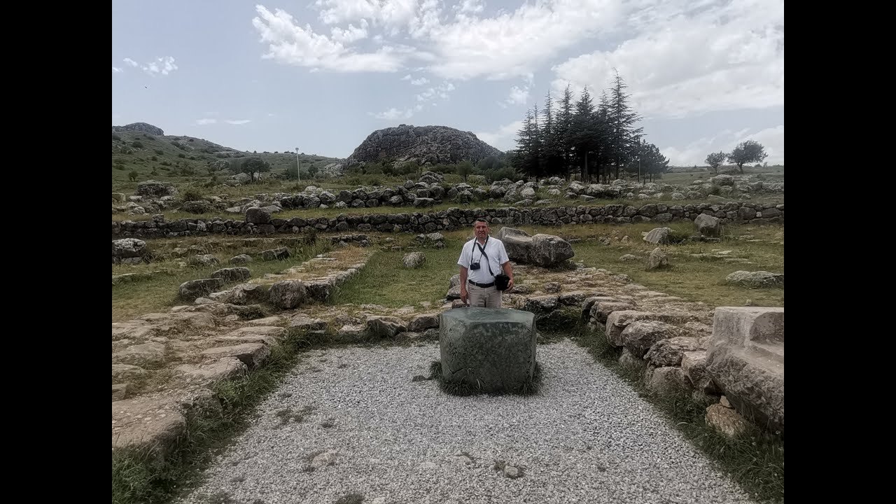 HATTUŞA VE YEŞİL TAŞ