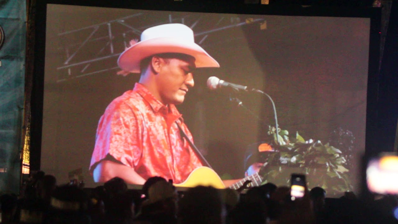 Sudden Rush performing Hi'ilawe at the 2018 Ho'olaule'a, Hilo, Hawaii 9/29/18