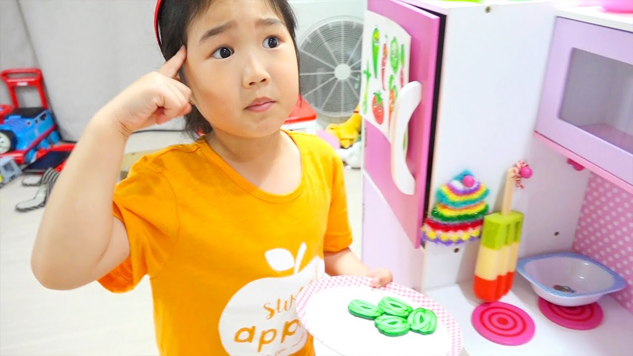 Boram nấu ăn cho bạn bè và những câu chuyện vui nhộn khác dành cho trẻ em