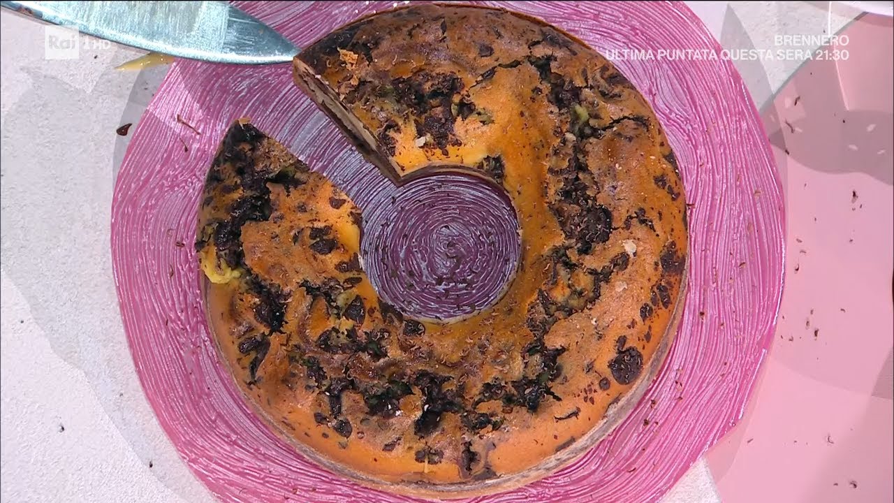 Ciambellone zuppa inglese - È sempre mezzogiorno 07/10/2024