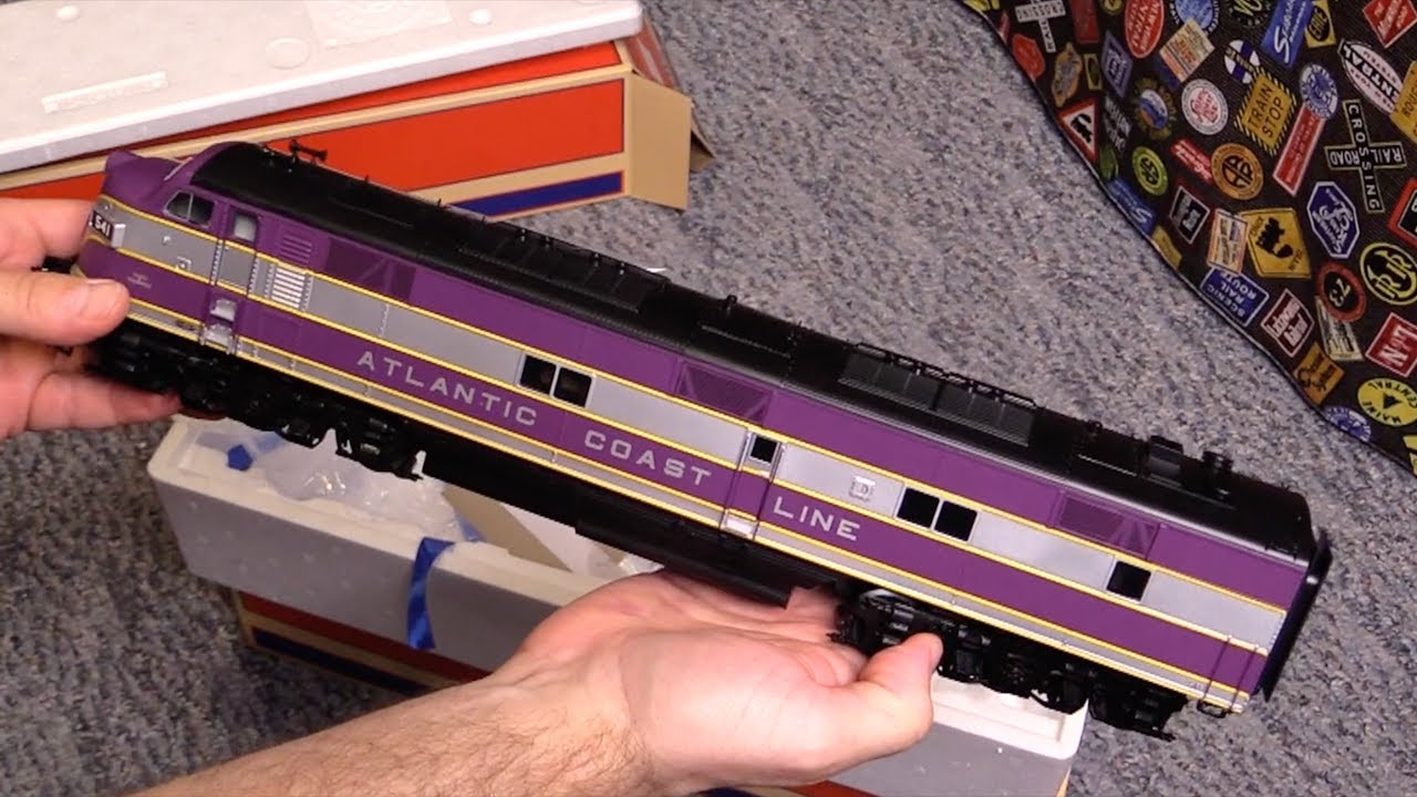Lionel ACL E7A Set with SuperBass E7B