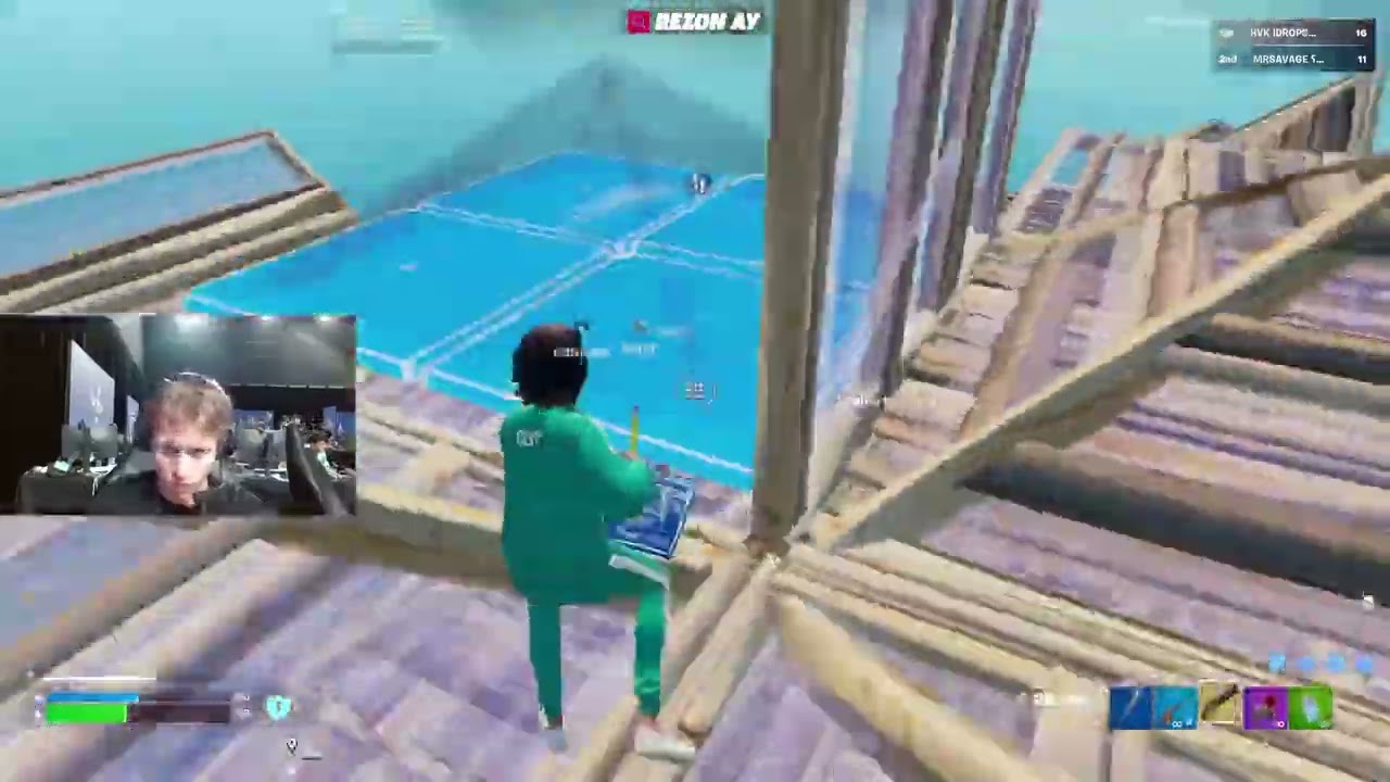 Did mrsavage just warm up for globals with this insane 1v1? 😱