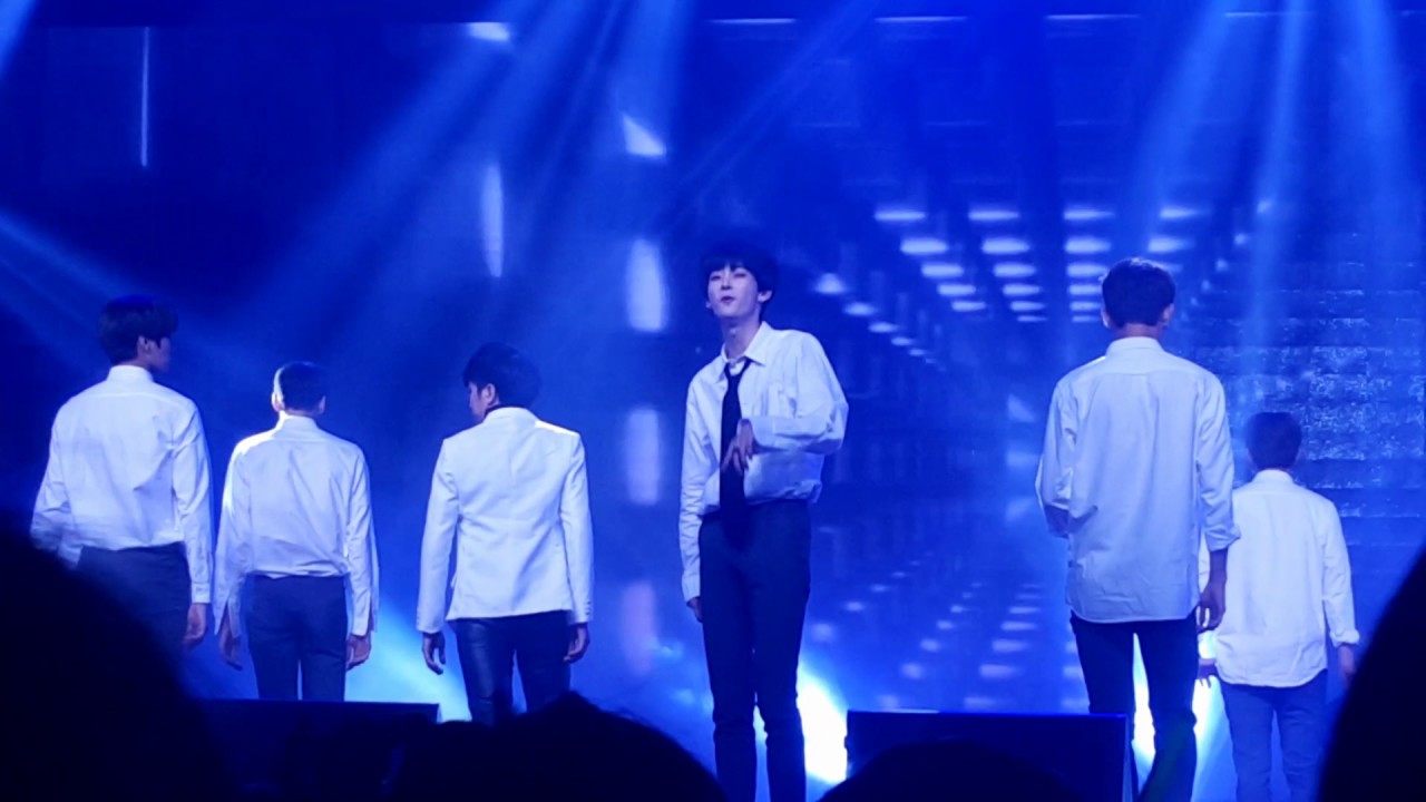 161125 fancam HALO 헤일로_Growl 으르렁 (엑소 EXO) 《Special stage》Feel Korea in Laos