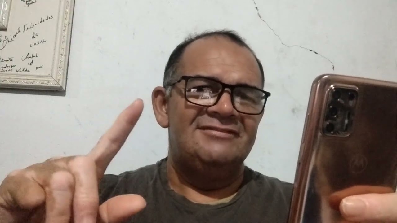 O amor de Deus nos move; primeiro epístola de João capítulo 4 versículos 7 8 9 10 e 11 parte 1