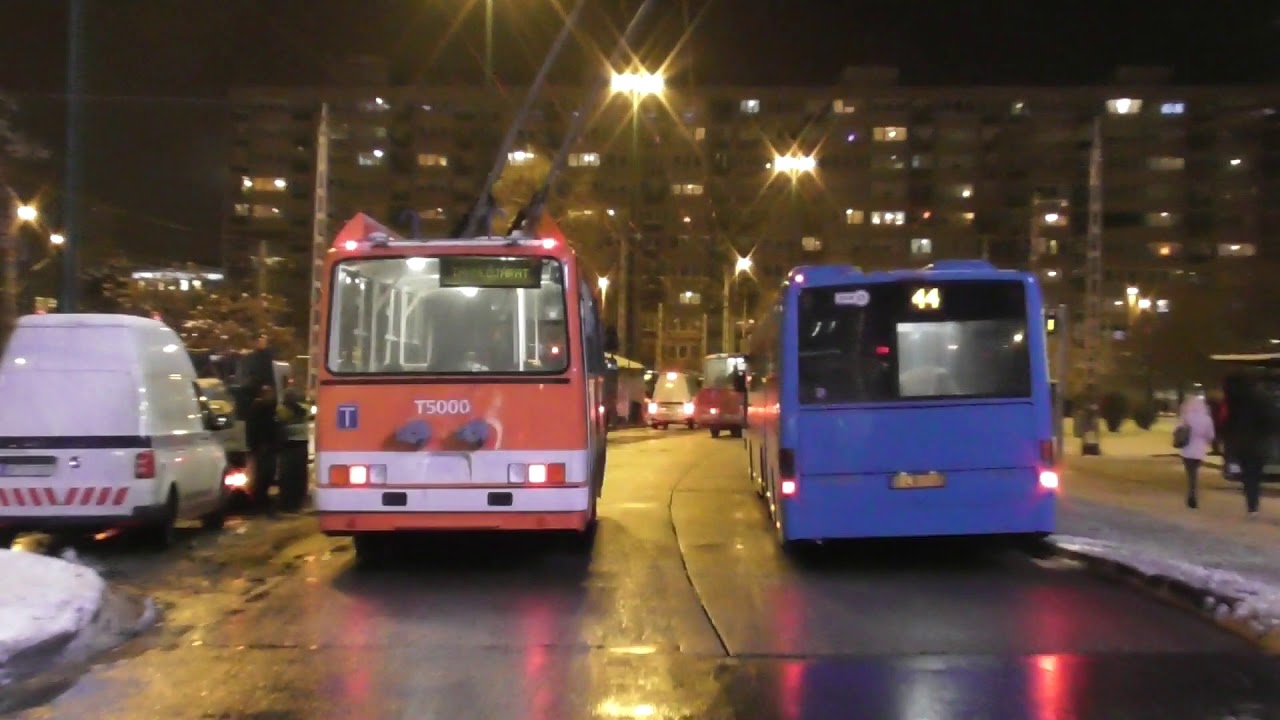 2019.12.02 Tömegközlekedési életképek havas tájban
