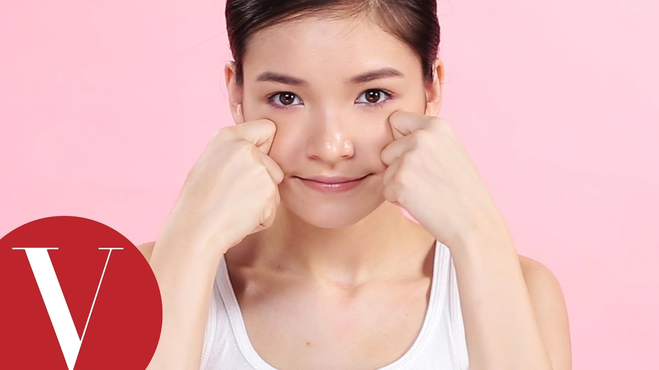 韓笙笙示範：V小臉消腫解救法！讓你告別麵包超人臉