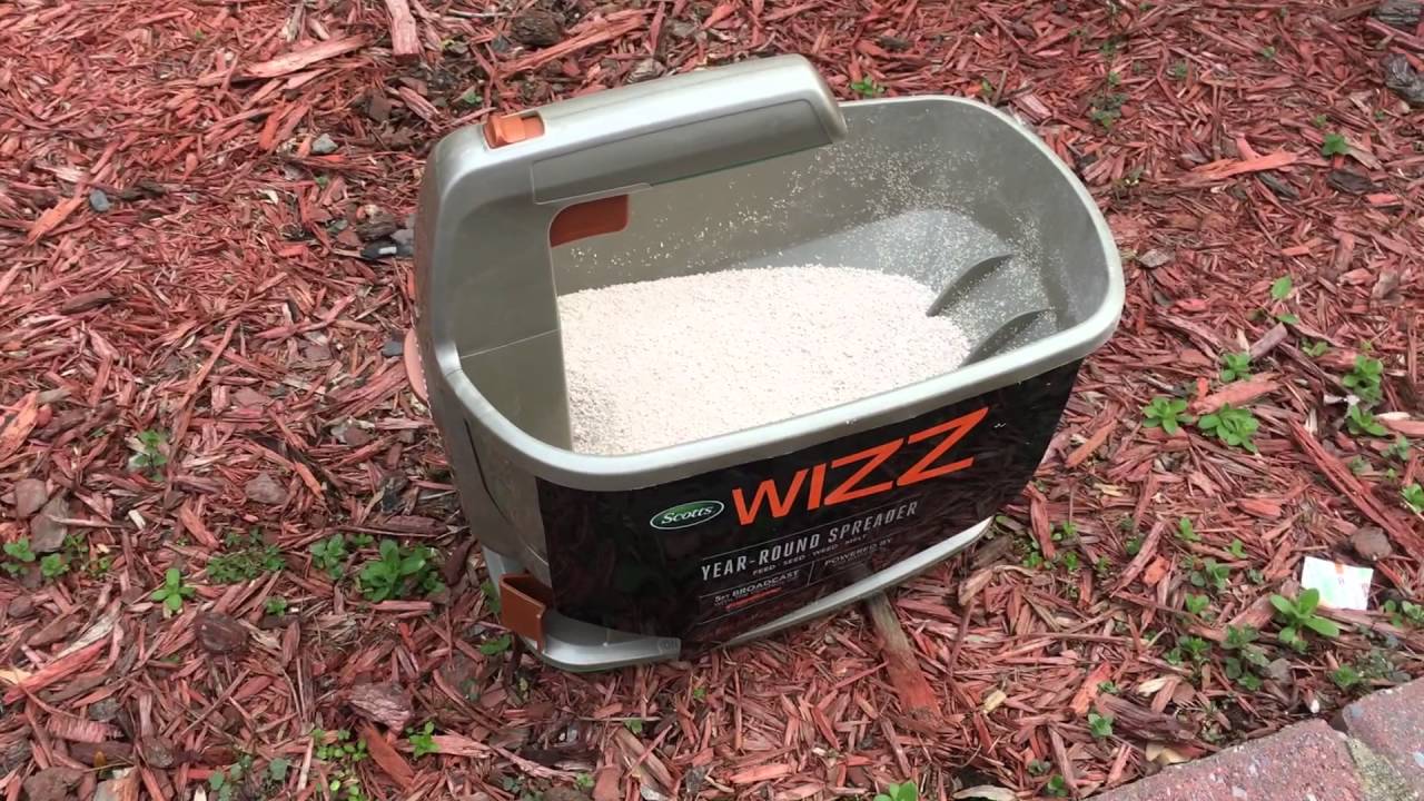 Разбрасыватель Scotts Wizz (обзор и демонстрация) Разбрасыватель сорняков, удобрений и соли