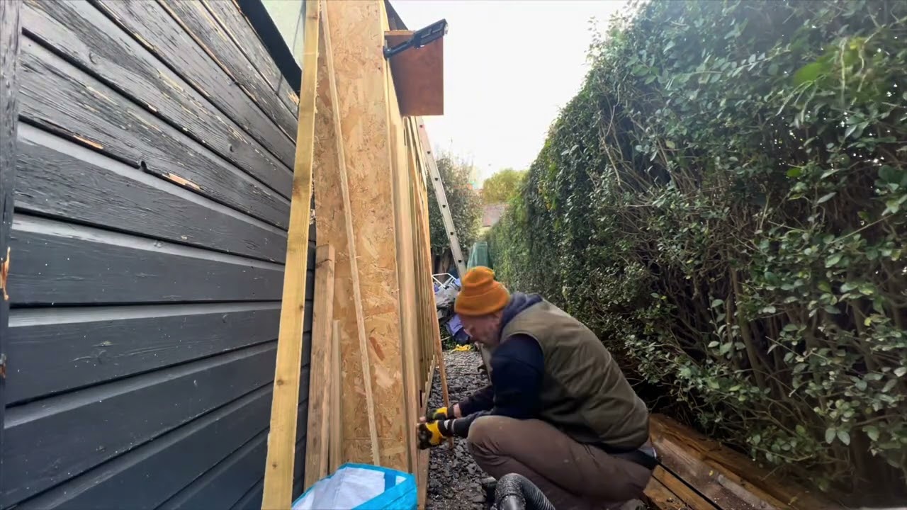Shedio+ #2 Walls and roof and felt.