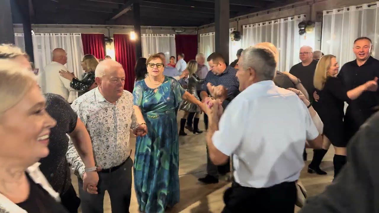 ,,Cyganeczka Zosia ”wszyscy znają wspaniale się bawią z Kapelą Krzysztofa Wieruszewskiego 