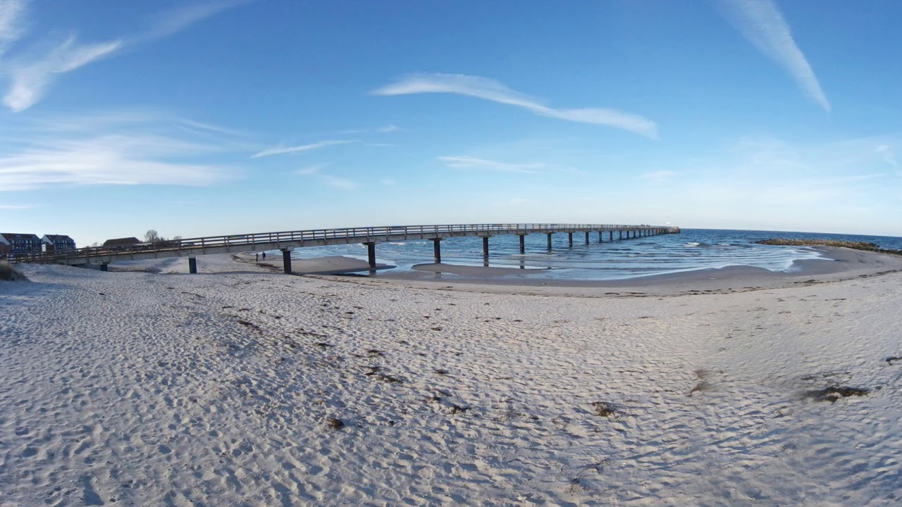 360&deg; - Auf dem Strand an der Seebr&uuml;cke im Februar (Teil 1)