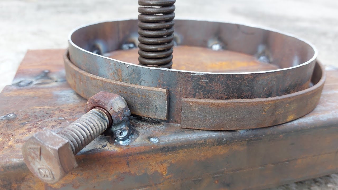 Round Bar Circle Making From Bar Bender || Rebar Bender