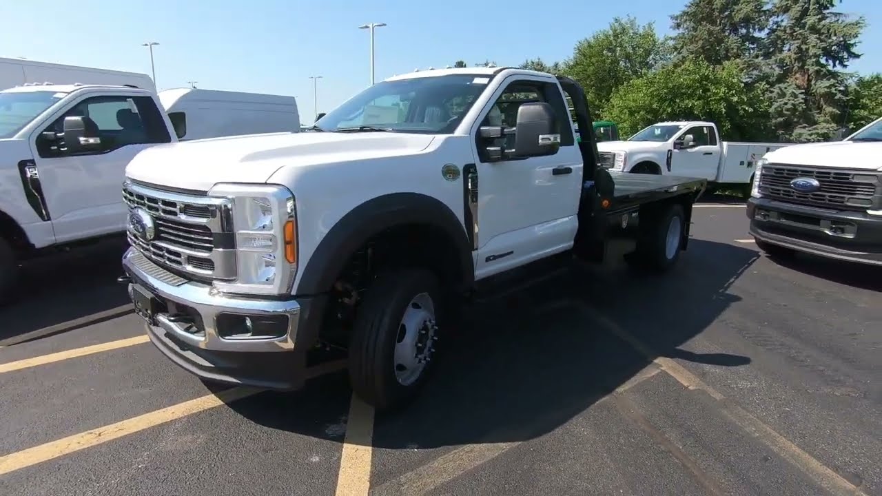 New 2023 FORD SUPER DUTY F-550 DRW F550 4X4 CHAS/C Truck For Sale In Columbus, OH