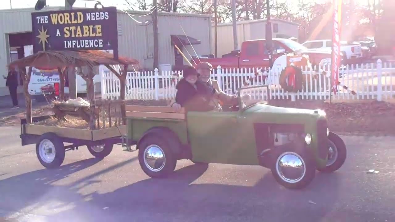 Our 1-Traffic-Light-Town's Christmas Parade