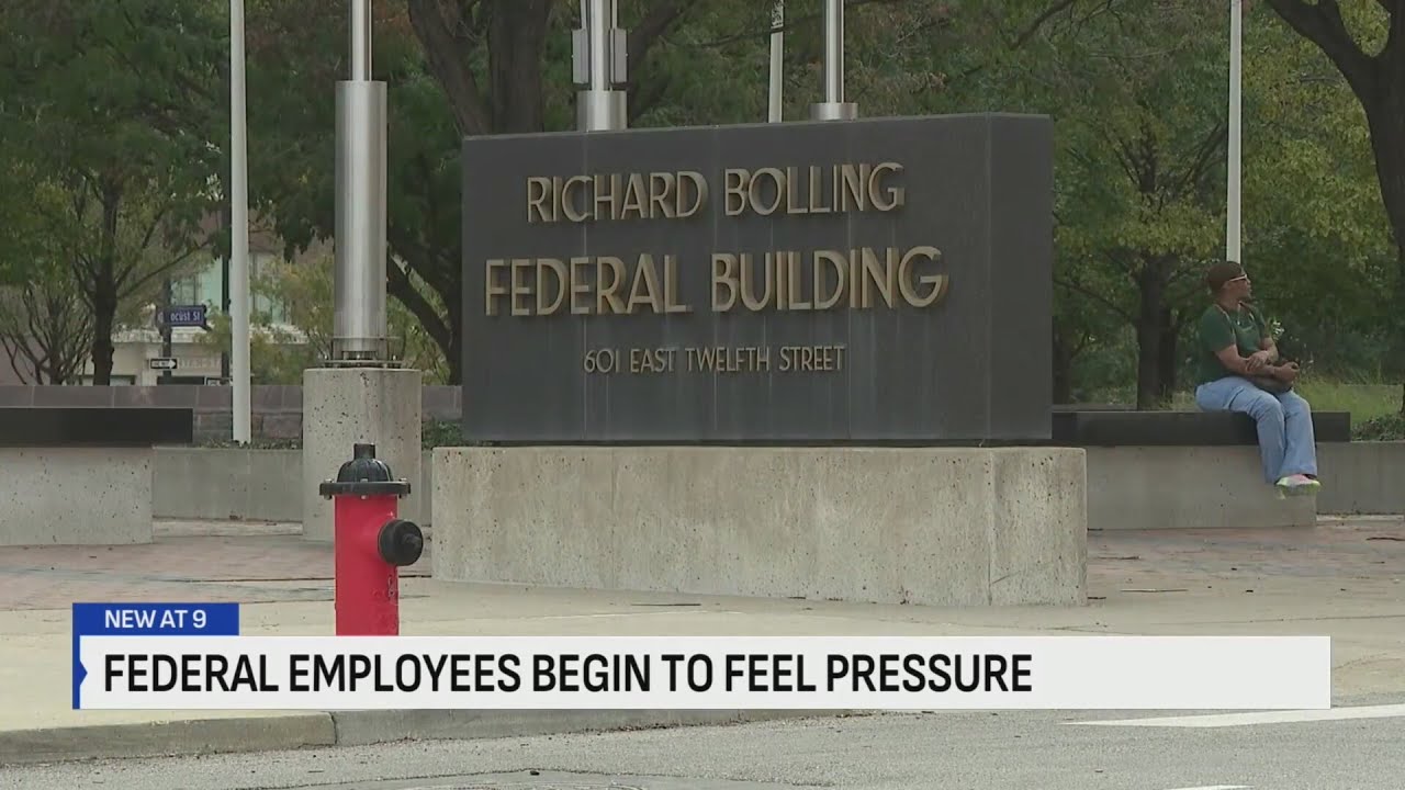 KC federal workers begin to feel pressure of government shutdown