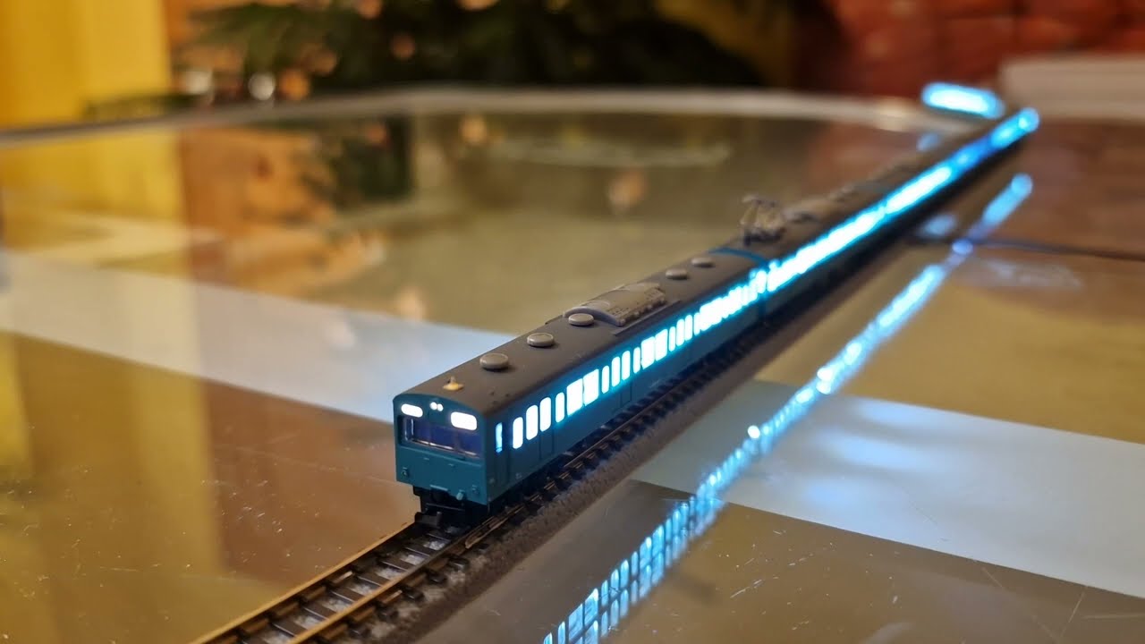 Rokuhan Z scale 1:220 JR 103 Series Commuter Train digital with sound