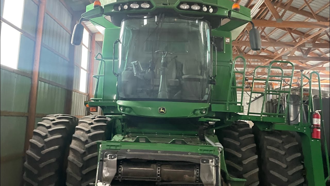Дымит?  John Deere S670