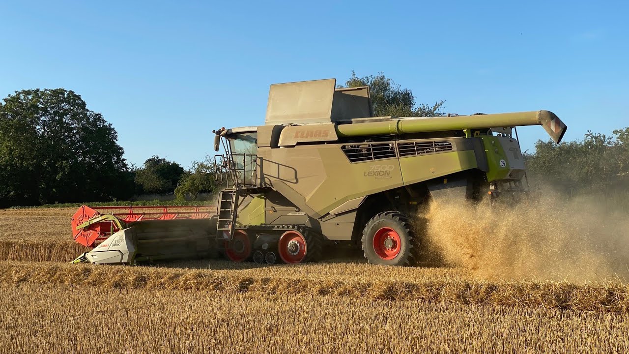Nouvelle Claas Lexion 7500TT à la moisson de blé !