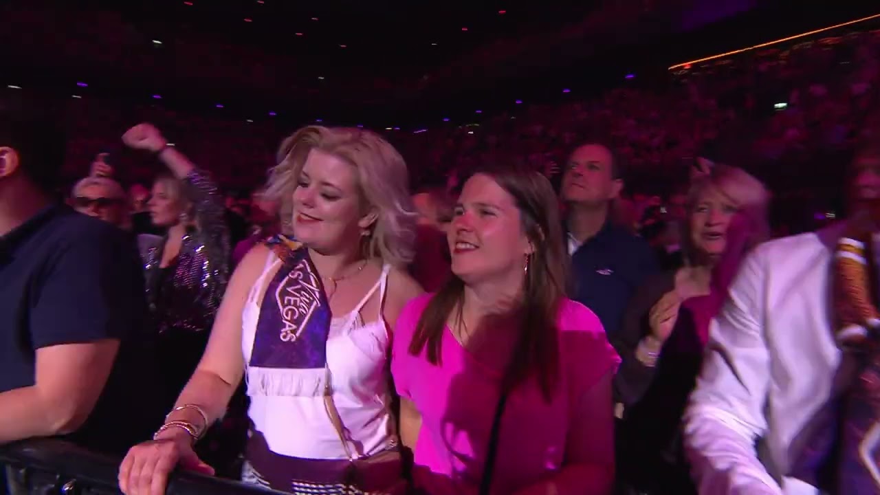 Tino Martin –  I'm Still Standing (Viva Las Vegas) [Live in de Ziggo Dome 2022]
