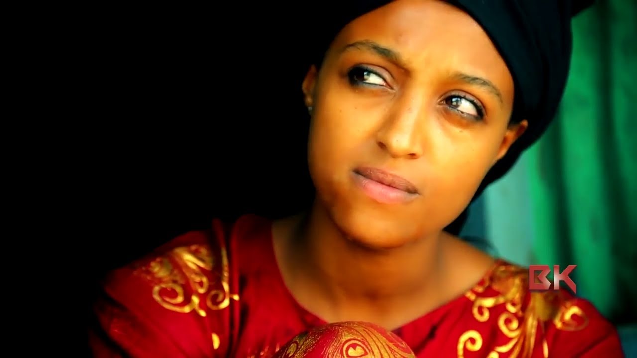 Tirsiit Gazzaahany:Oromo/Oromiyaa Music Kan Jiru Walarga 2017 Bakakkaa Entertainment(Official Video)