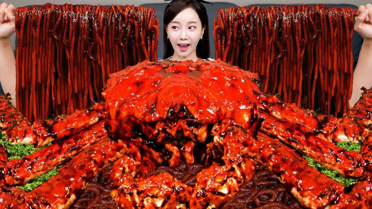 [Mukbang ASMR] Giant Kingcrab 🦀 Spicy Shrimp Jjajang myeon Seafood Noodle Recipe Eatingshow Ssoyoung