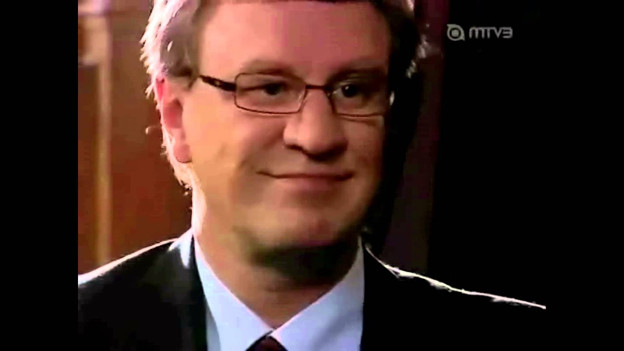 Ismo häviää pokerissa ja kusee sillalta alas (remix)