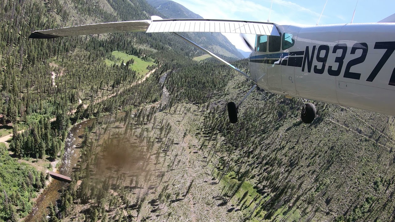 Johnson Creek Landing Cessna 185
