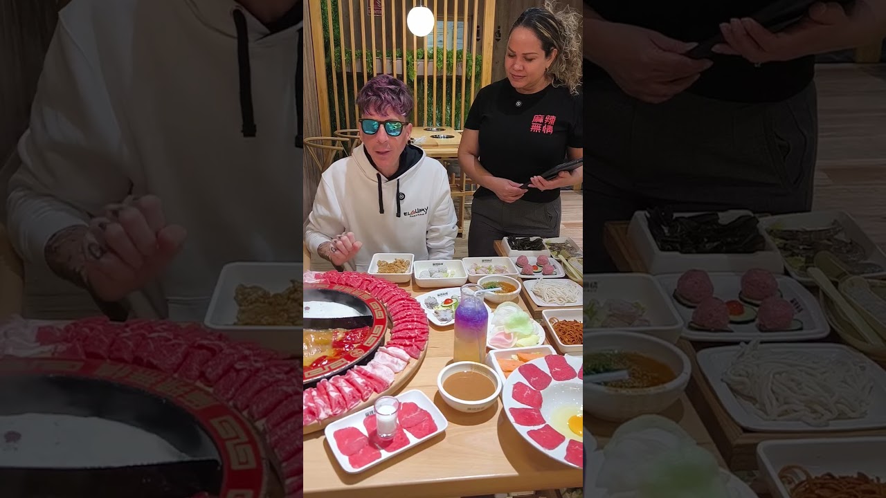 Arruinando el BUFFET LIBRE de HOT POT no PUEDO pedir m&aacute;s en Sevilla #hotpot #sevilla