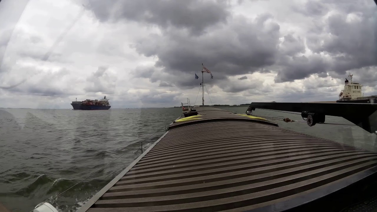 Spitsenvaart Terneuzen naar Antwerpen Leeg