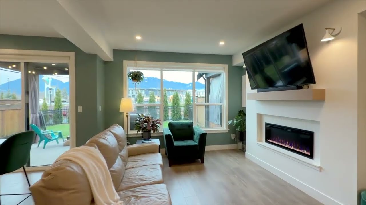 45378 Willowstream Road, Chilliwack | MODERN FAMILY LIVING