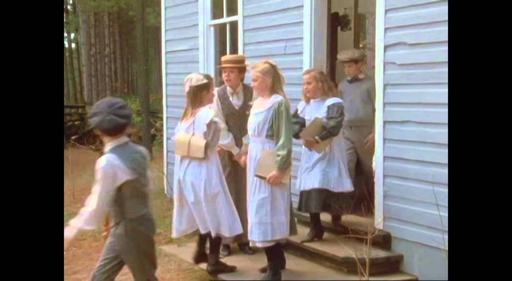 Anne p&aring; Gr&ouml;nkulla - Trailer