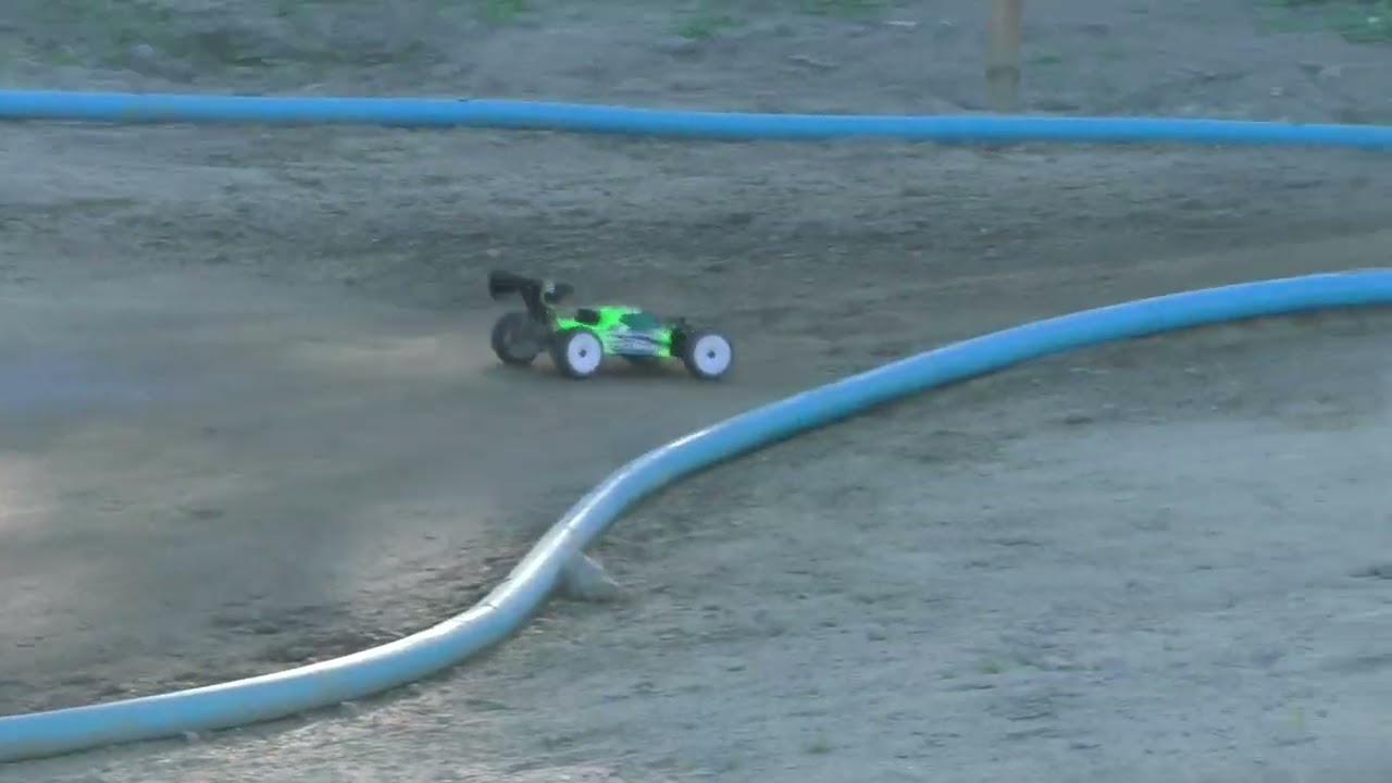 1/8 Offroad RC, Batlle and Iivonen practicing at Tattarisuo, Helsinki, Finland