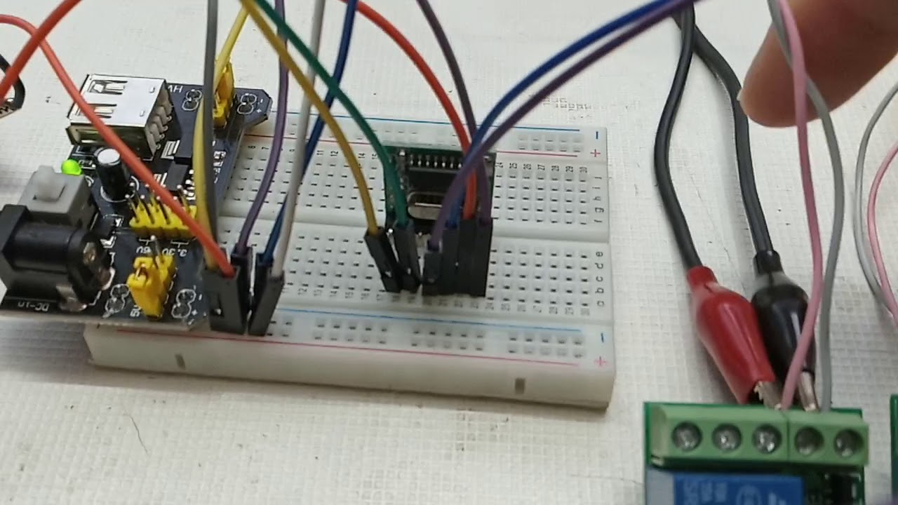 Gestor de excedentes fotovoltaicos. FreeDS  control RF 433MHz de las 4 salidas On OFF.